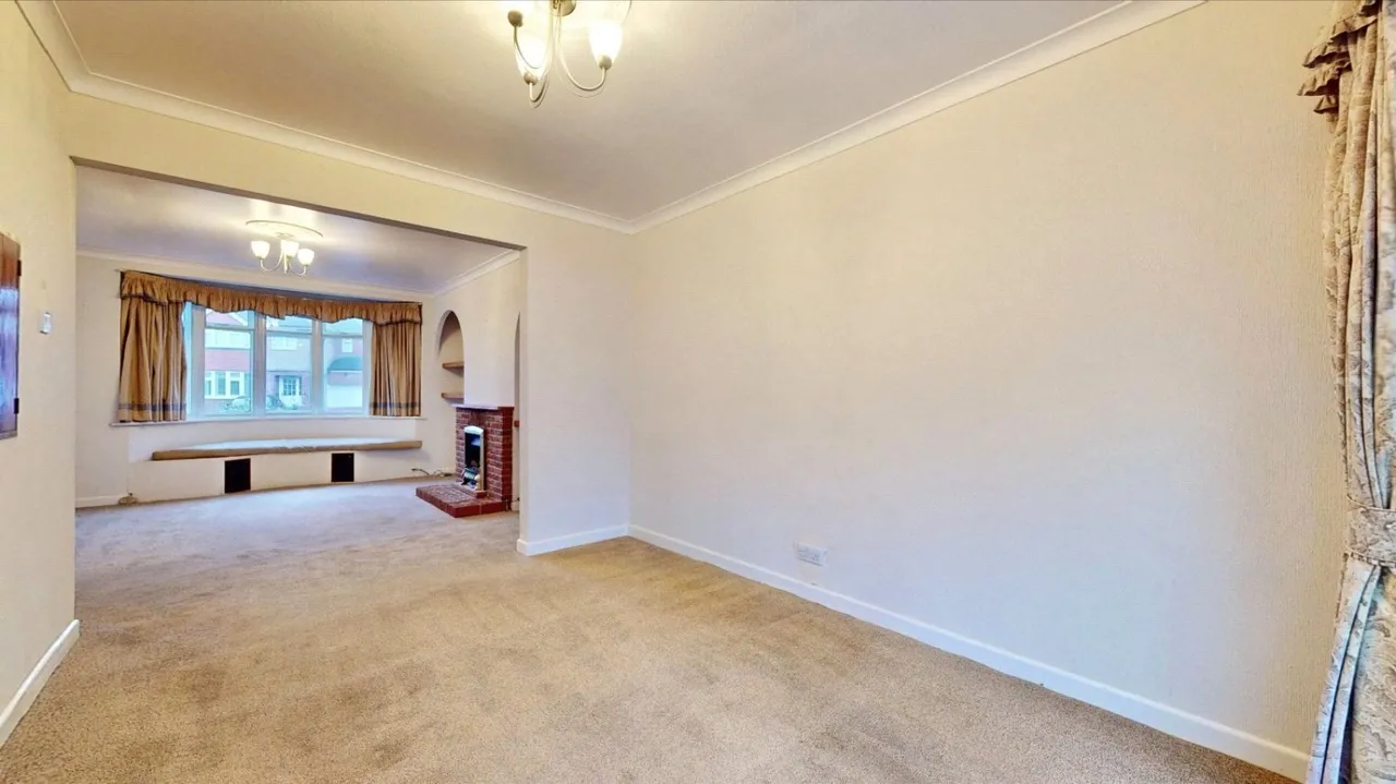 Stanwell Gardens, Stanwell, TW19, photo 15