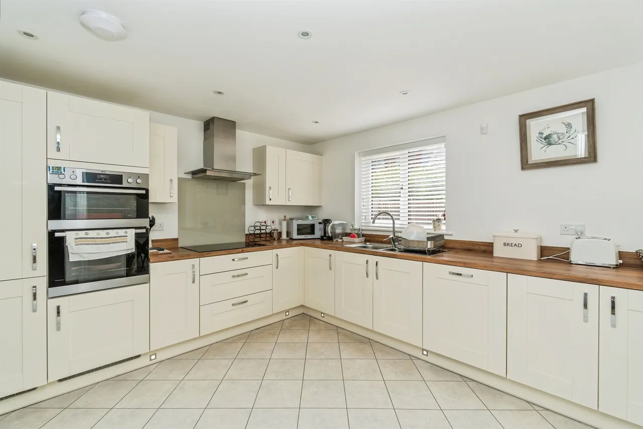 Harrison Way, Rownhams, Southampton, photo 5