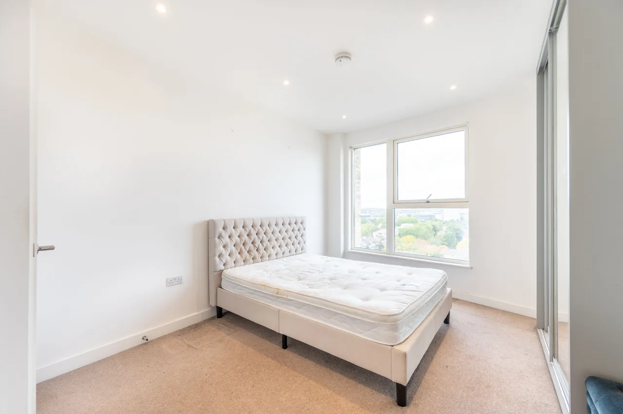 London, NW10, photo 5