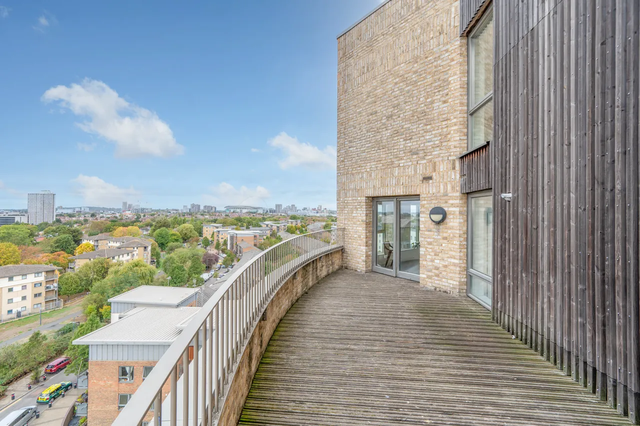 London, NW10, photo 14