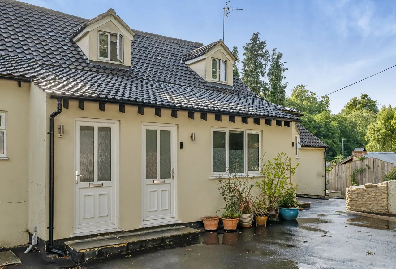 1 bed flat for sale — Woodchester Garage, Gloucestershire, Rooksmoor, GL5 5NE