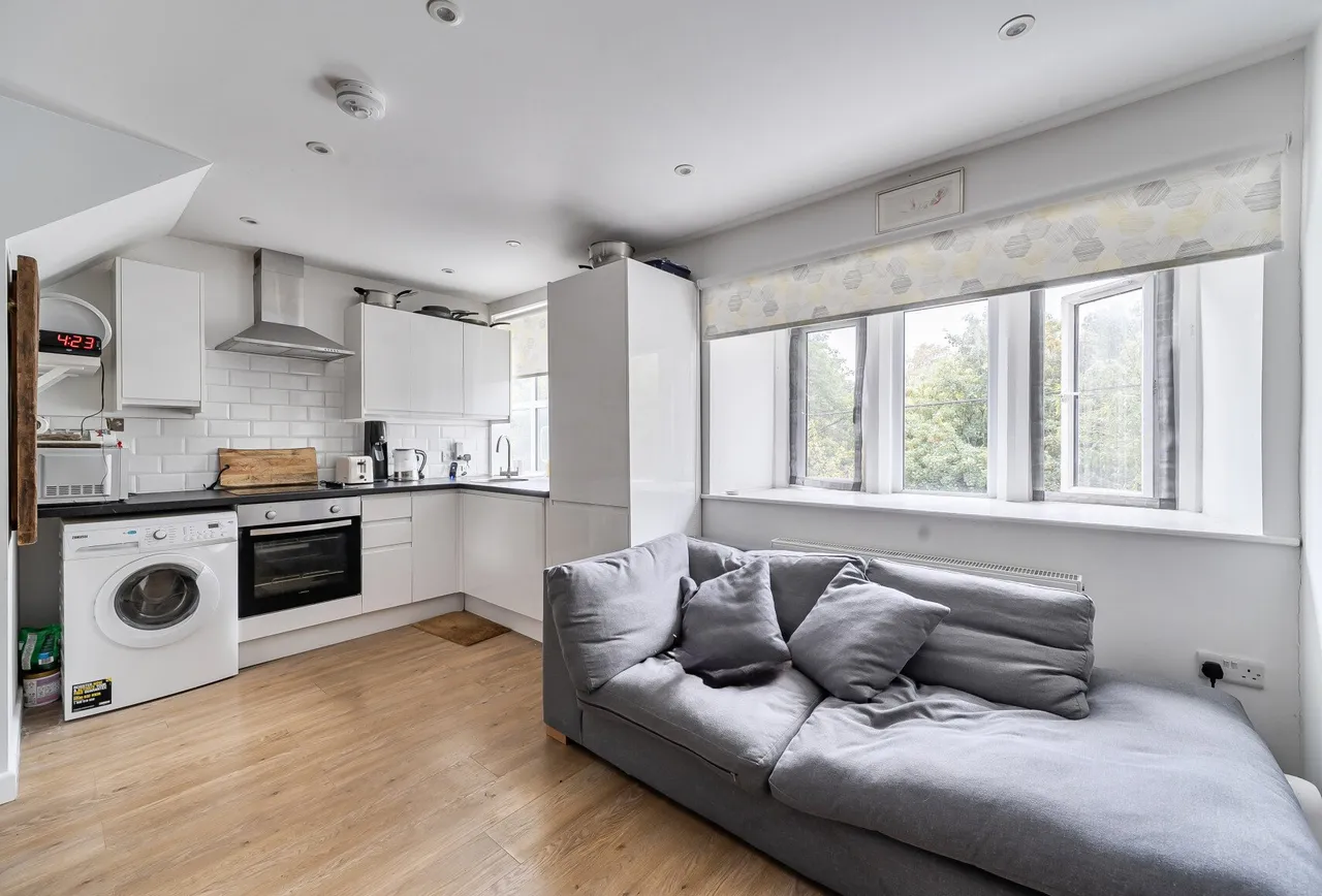 Woodchester Garage, Gloucestershire, Rooksmoor, GL5 5NE, photo 6