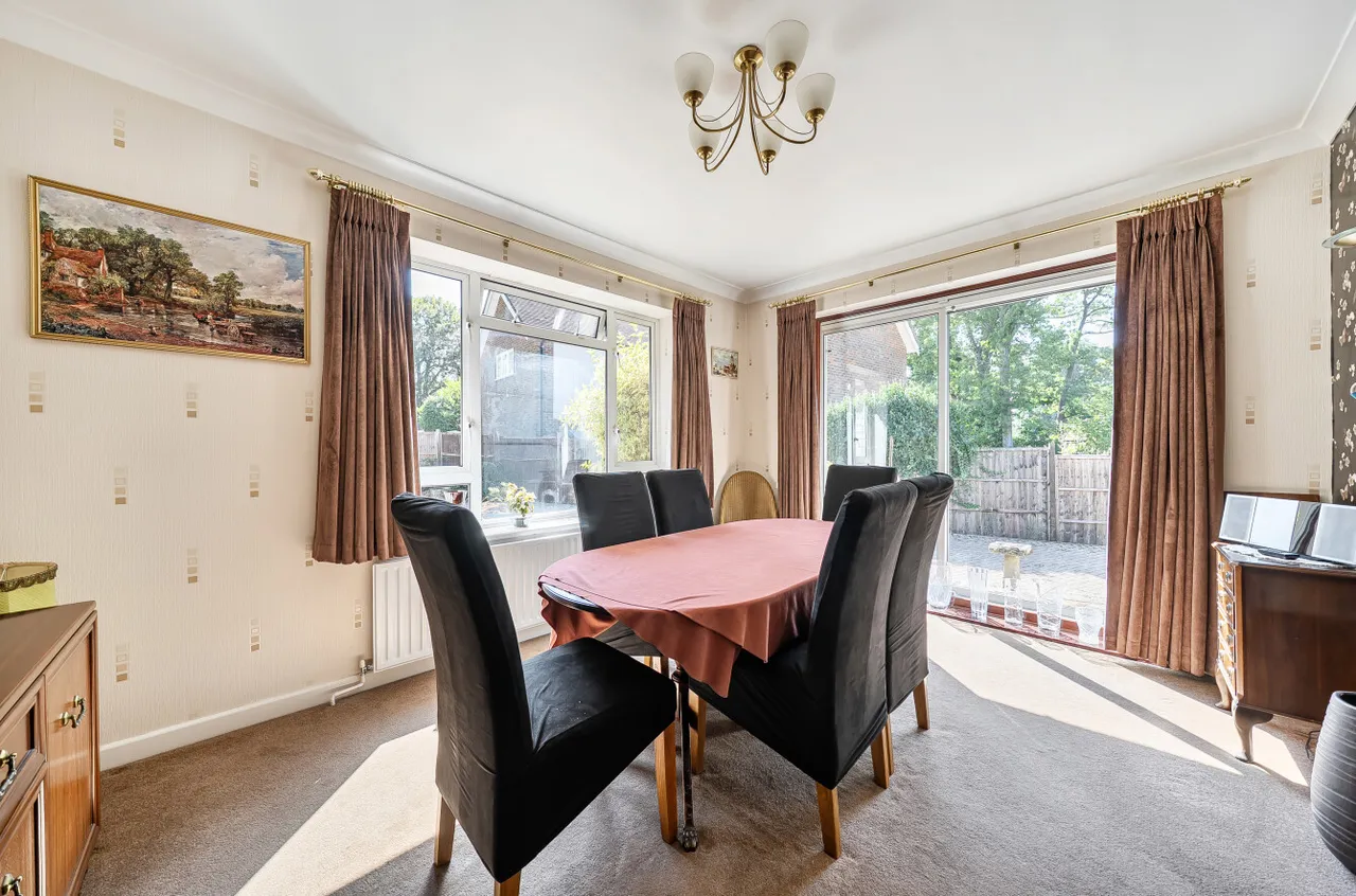 Portesbery Road, Camberley, Surrey, GU15 3TF, photo 8