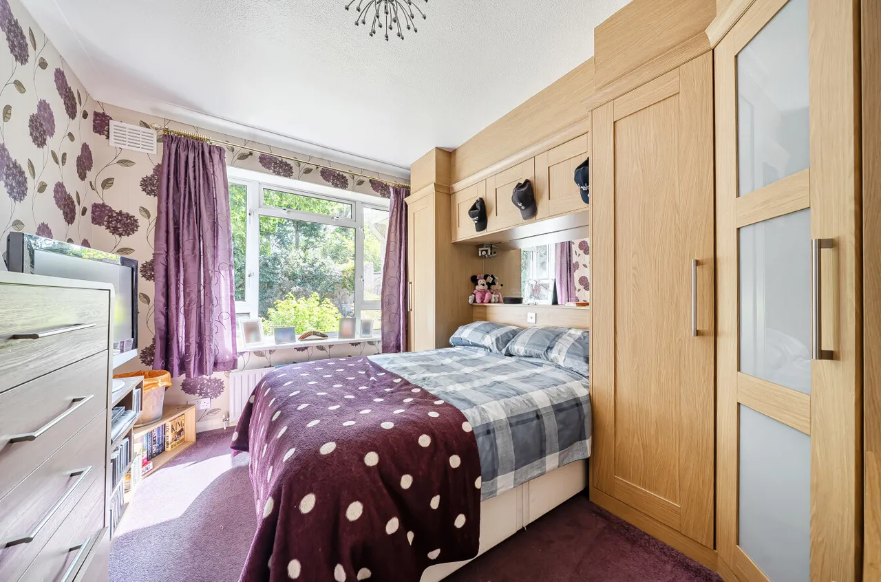 Portesbery Road, Camberley, Surrey, GU15 3TF, photo 10