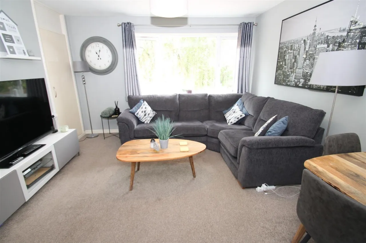 Pippin Avenue, Halesowen, photo 12