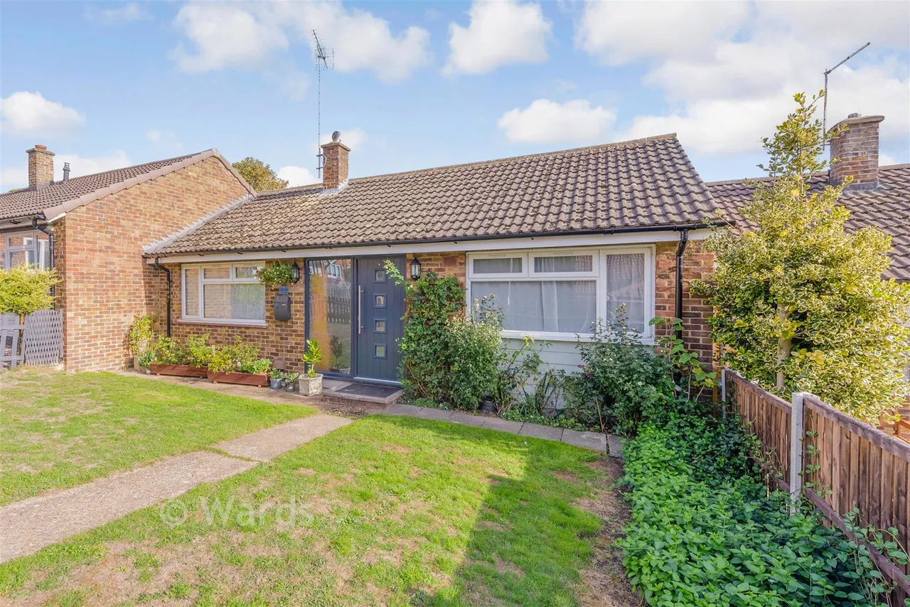 1 bed house for sale, Main Road, Longfield, DA3