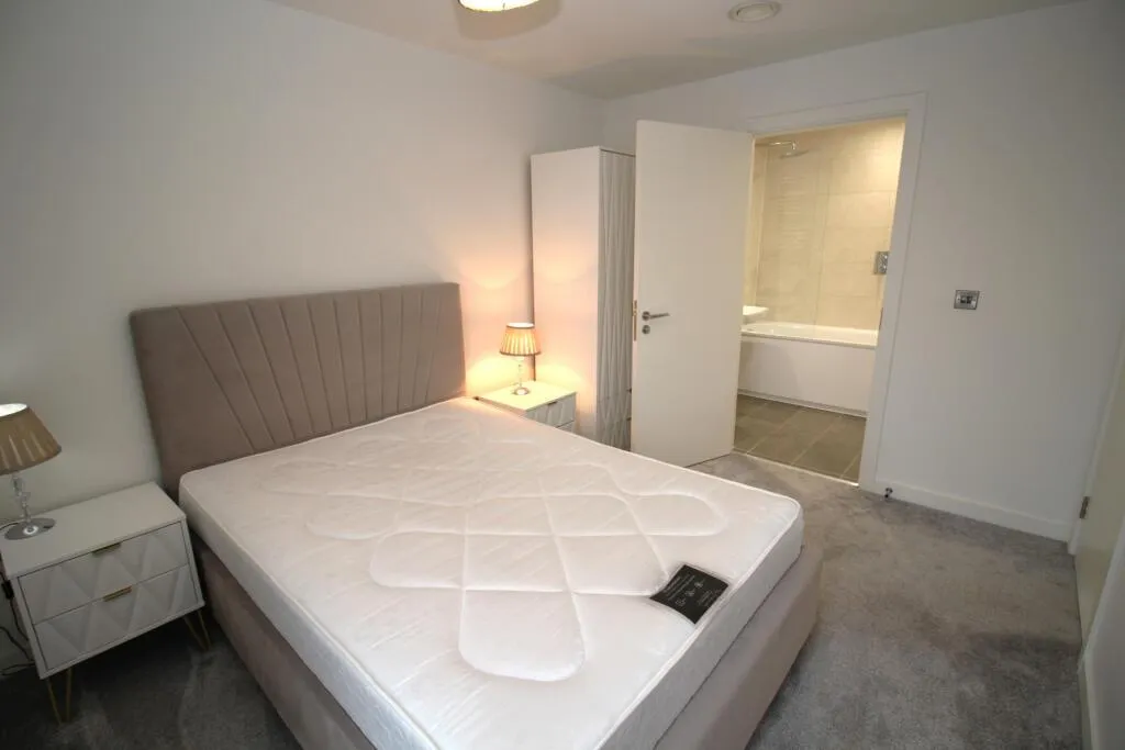 Store Street, M1, photo 13
