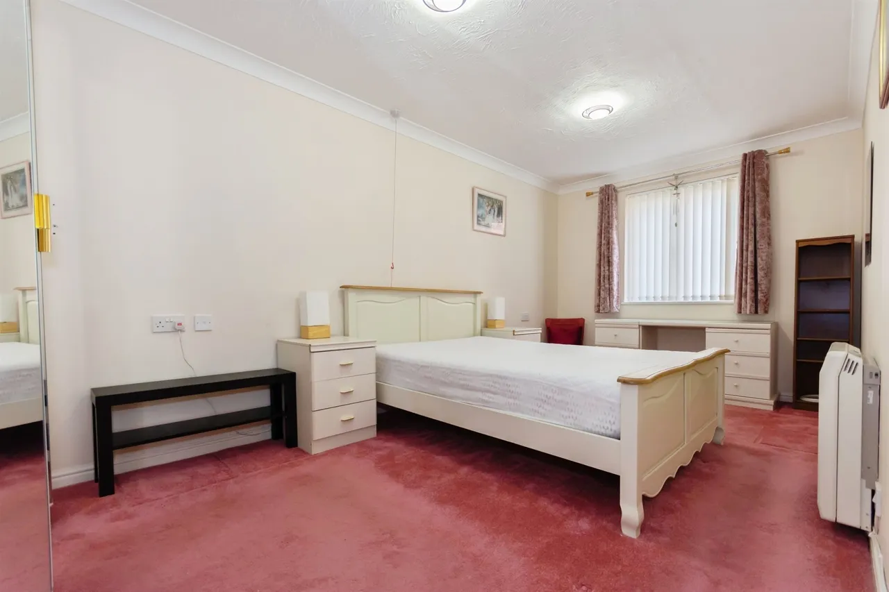 Haslucks Green Road, Shirley, B90, photo 13