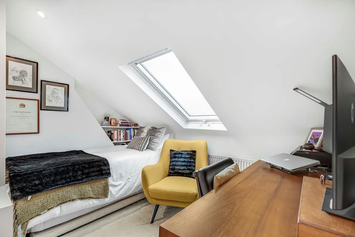 Fernlea Road, SW12, photo 8