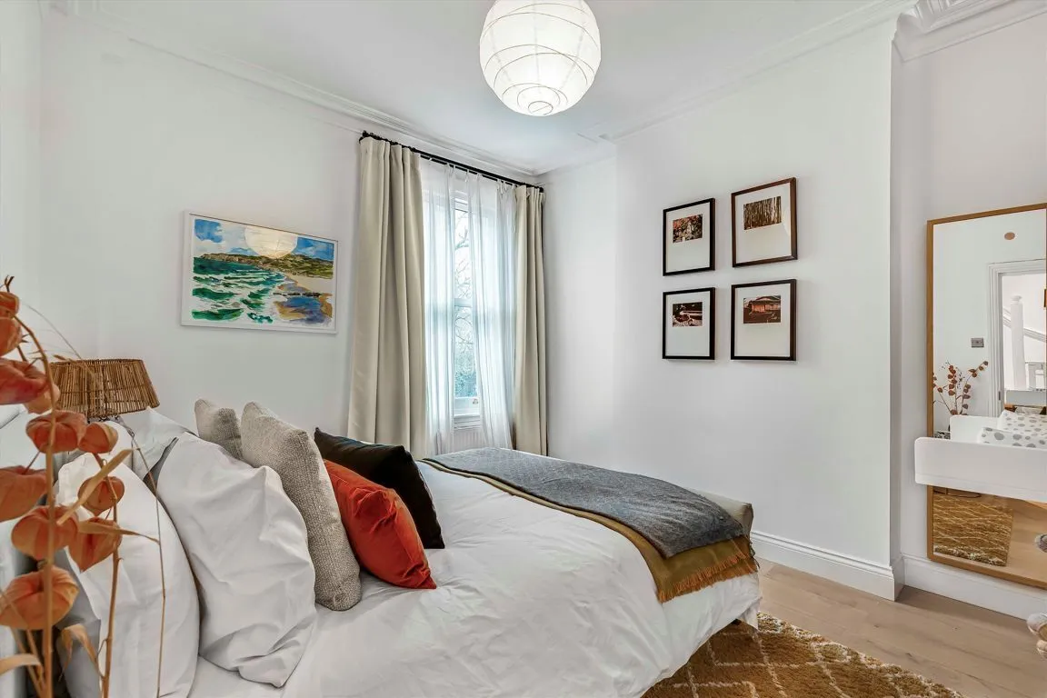 Fernlea Road, SW12, photo 6