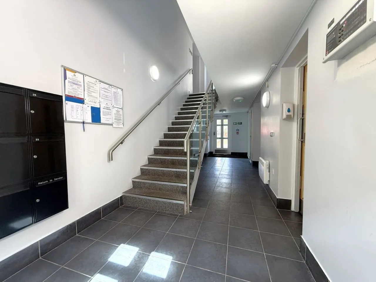 Grosvenor Place, East Street, photo 6