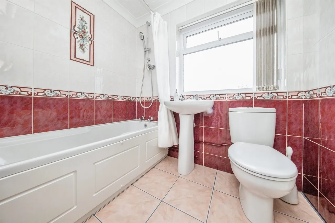 Long Meadows, Harwich, photo 12