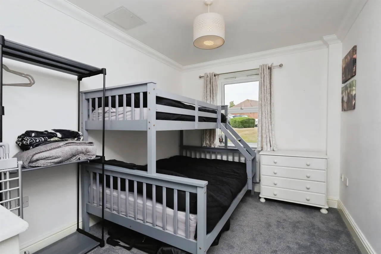 St. Annes Road, Eastbourne, photo 9