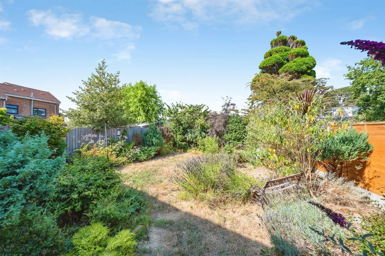 Fishery Lane, Hayling Island, PO11, photo 19