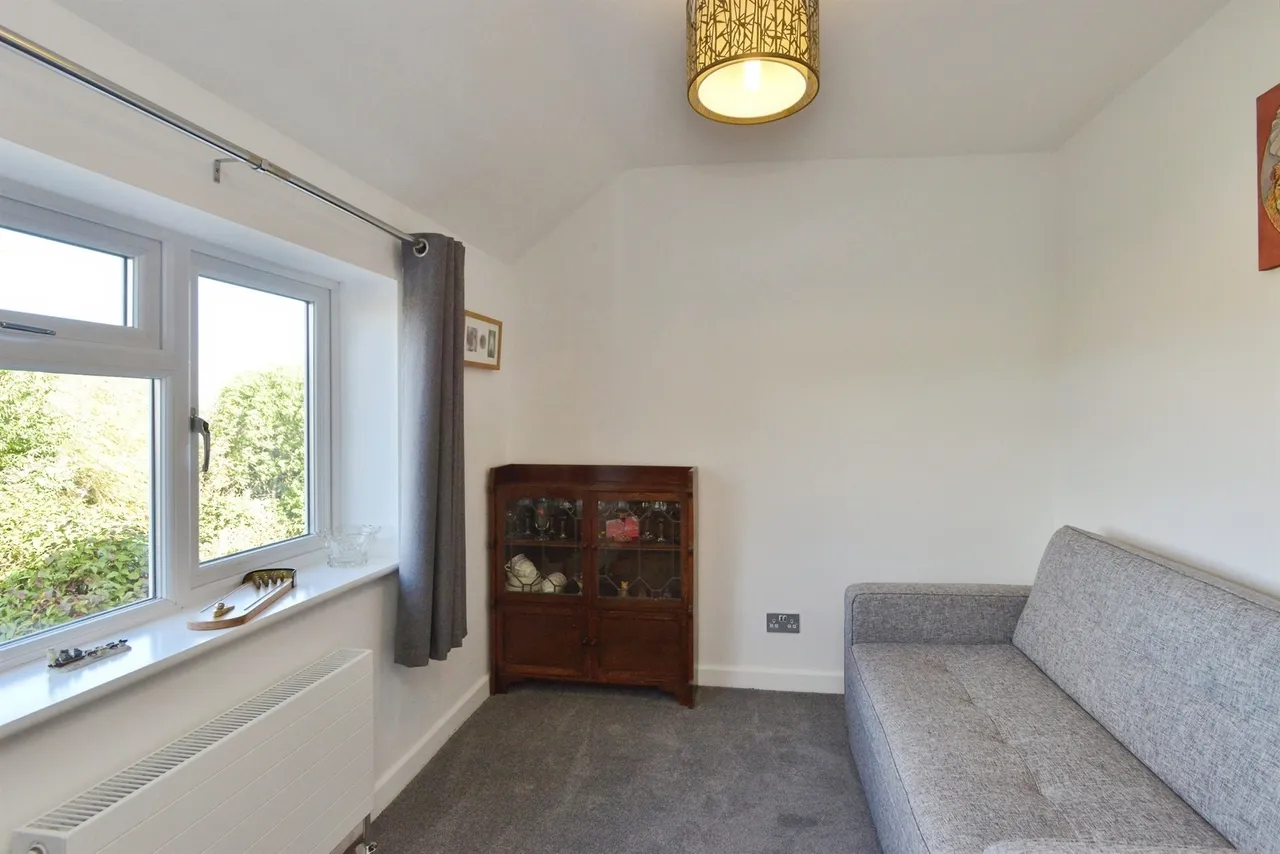 Manor Close, Cosgrove, MK19, photo 14