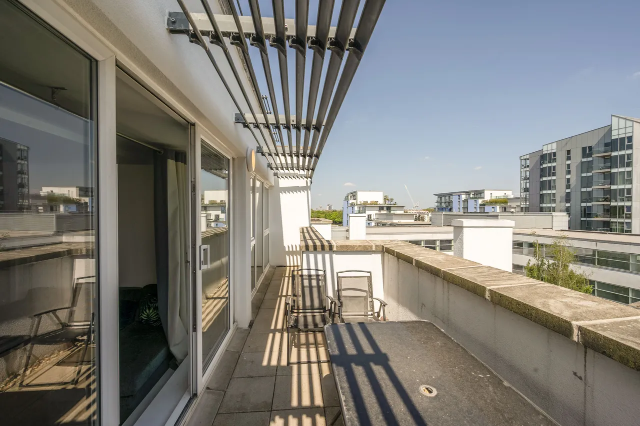 Apartment 25, 24 Point Pleasant, London, photo 4