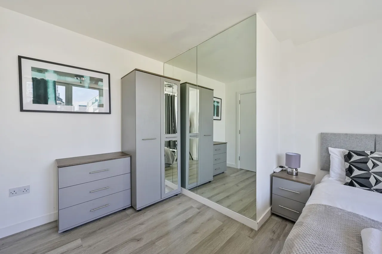 Apartment 25, 24 Point Pleasant, London, photo 11