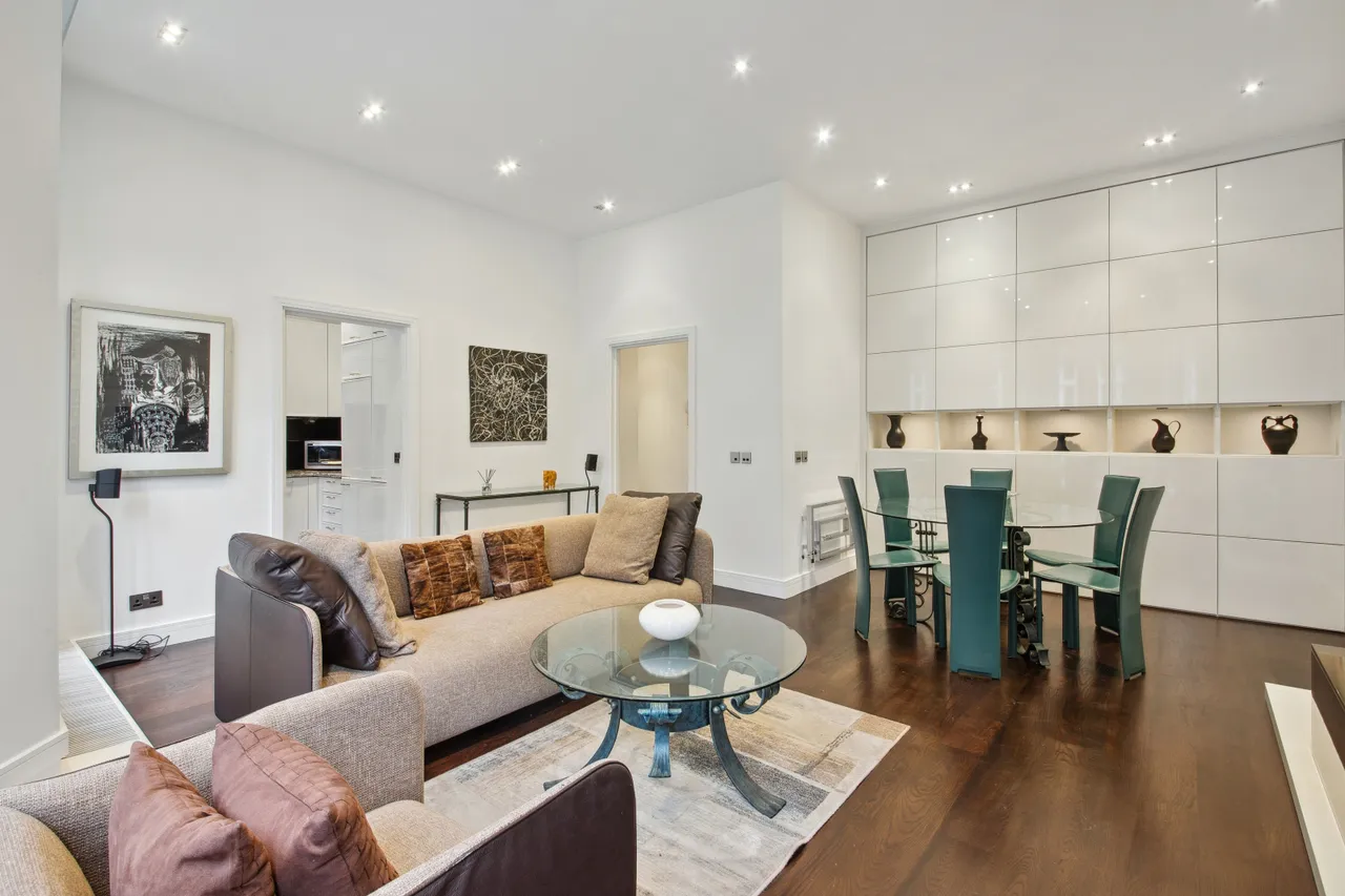 1 bed flat for sale, Park Street, Mayfair, W1K