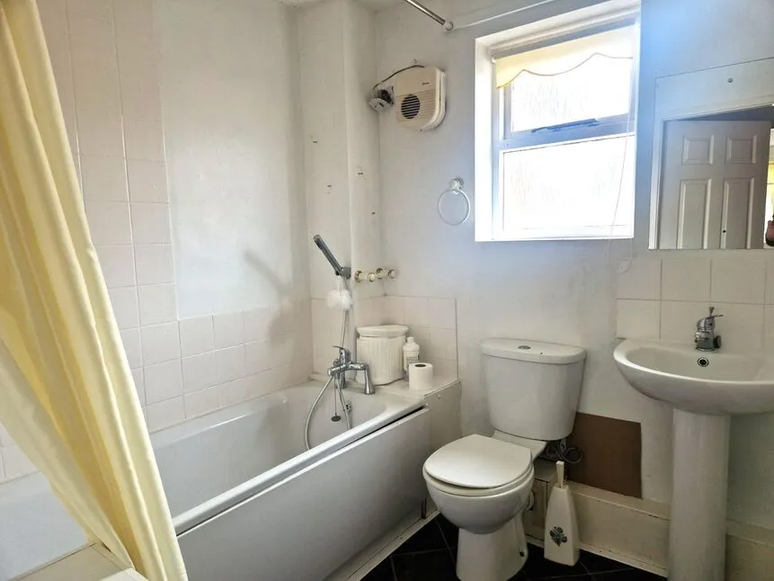 Burlington Gardens, Bridlington, East Yorkshire, YO16, photo 6