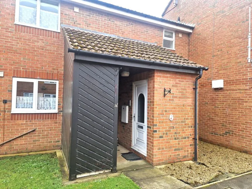 2 bed flat for sale — Burlington Gardens, Bridlington, East Yorkshire, YO16