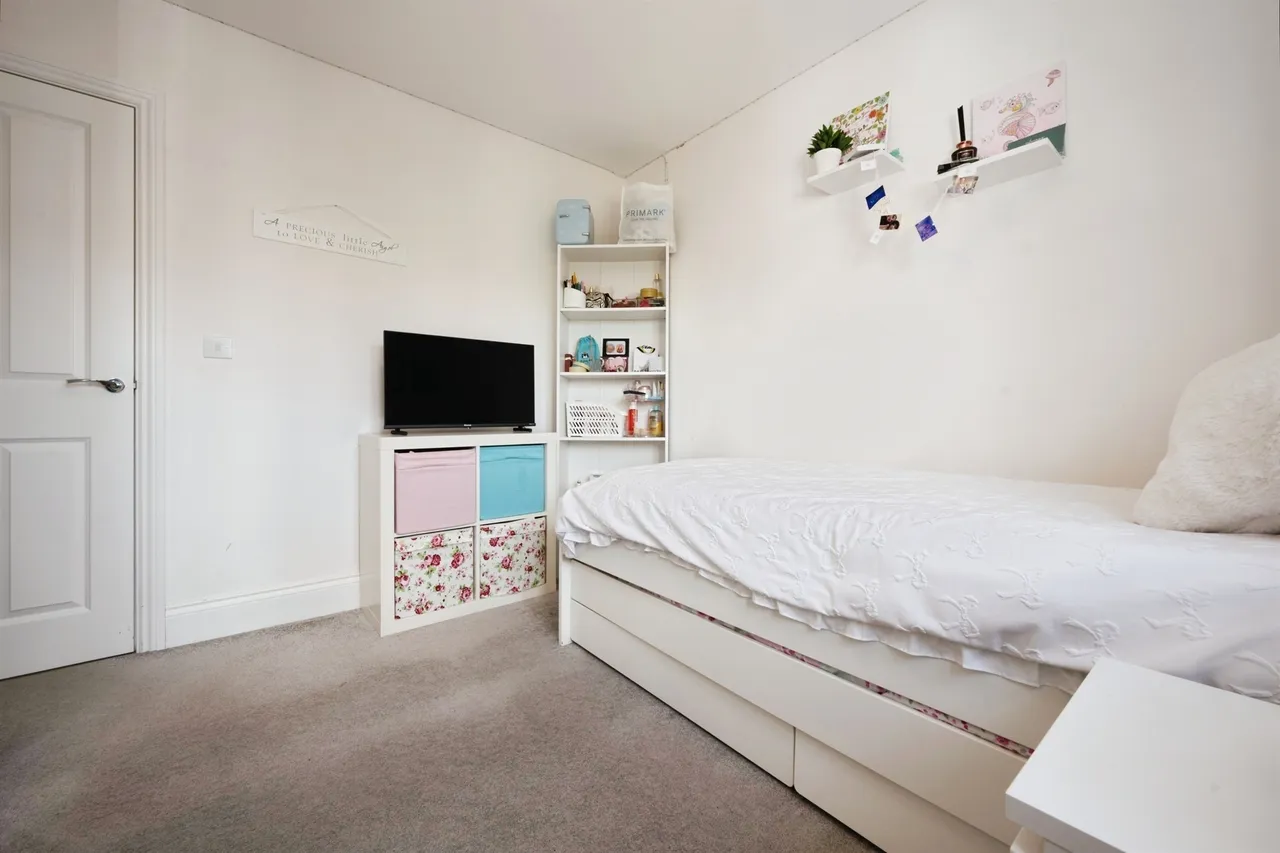 Rushington Meadow, Weston Turville, HP22, photo 25