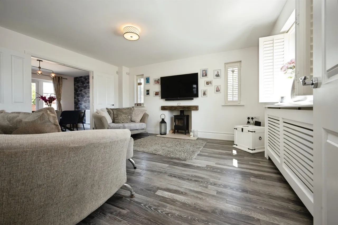 Rushington Meadow, Weston Turville, HP22, photo 3