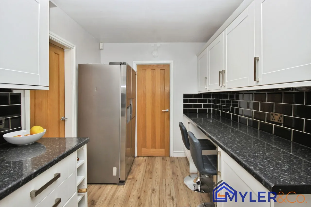Dykin Road, Widnes, photo 6