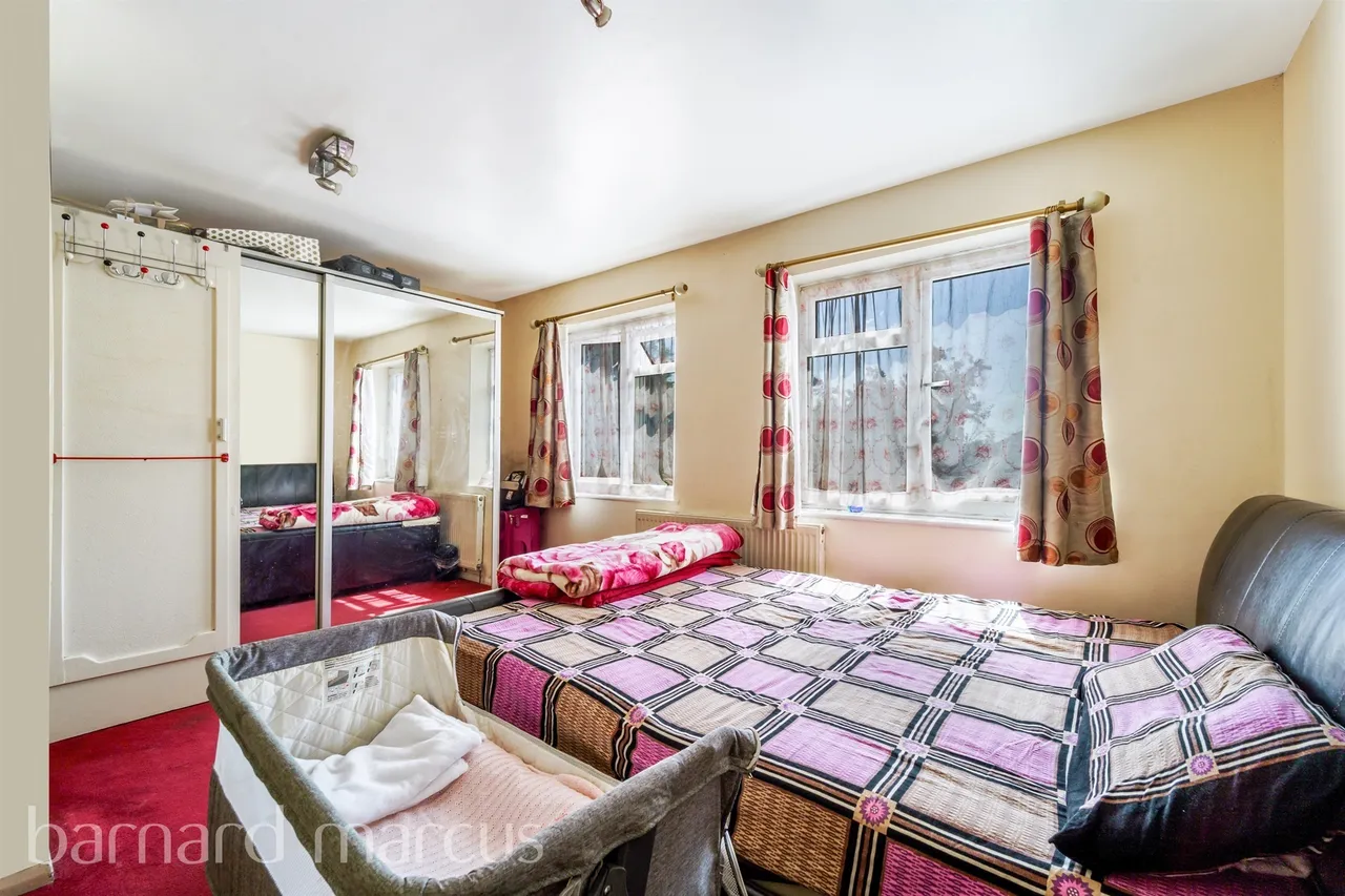 Hereford Road, Feltham, photo 7