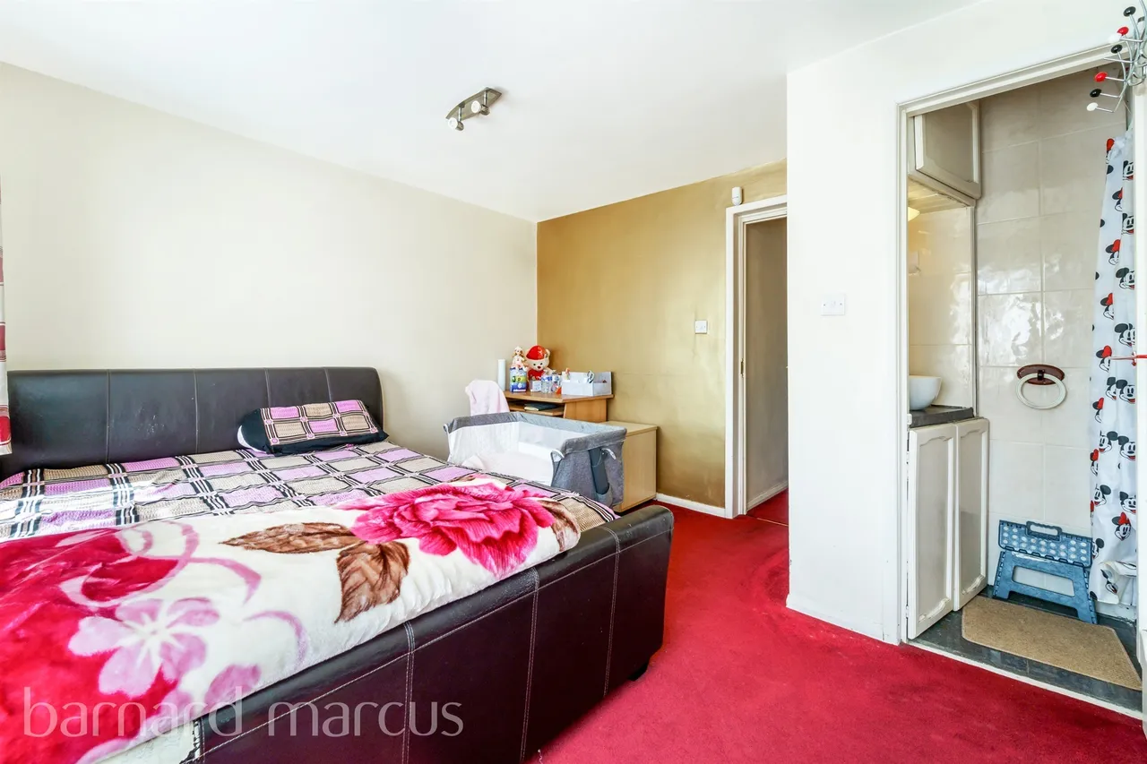 Hereford Road, Feltham, photo 8