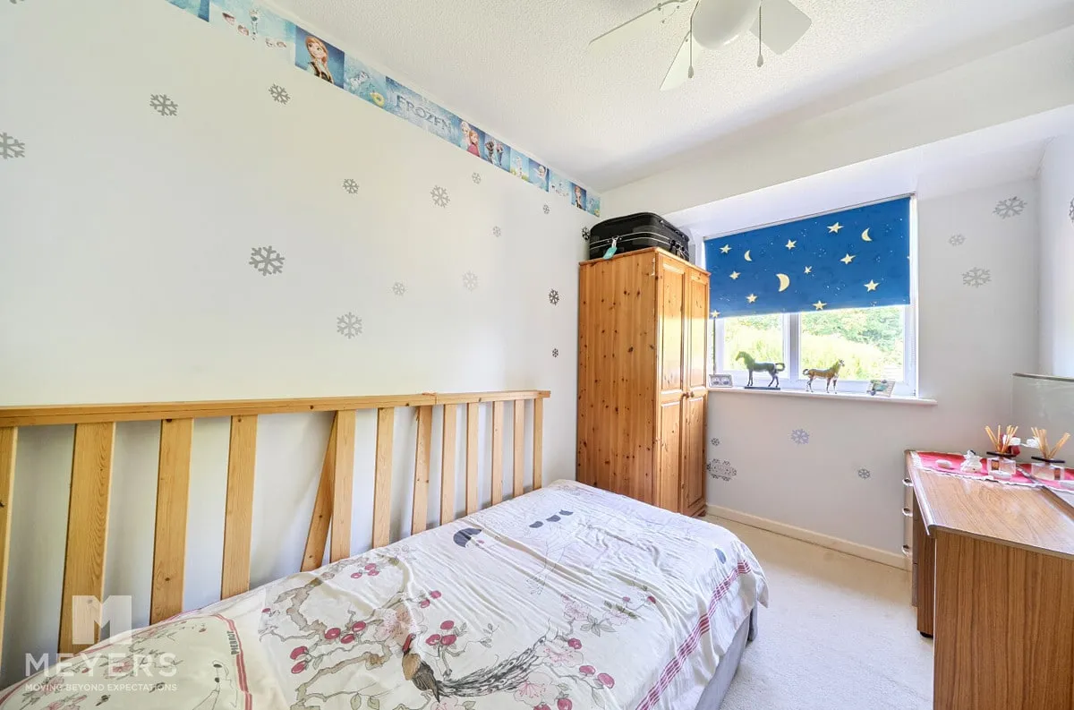 London Close, Piddlehinton, DT2, photo 9