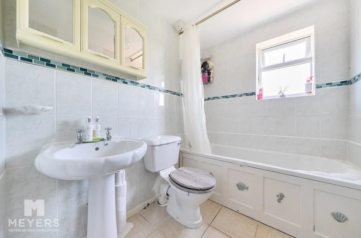 London Close, Piddlehinton, DT2, photo 10