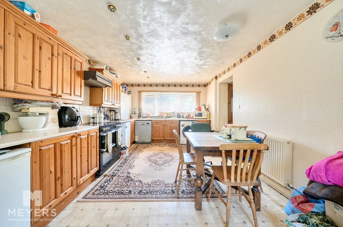 London Close, Piddlehinton, DT2, photo 5
