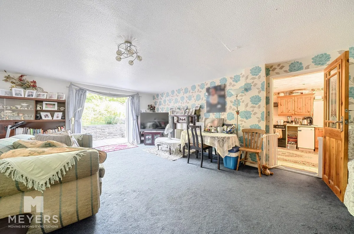 London Close, Piddlehinton, DT2, photo 3