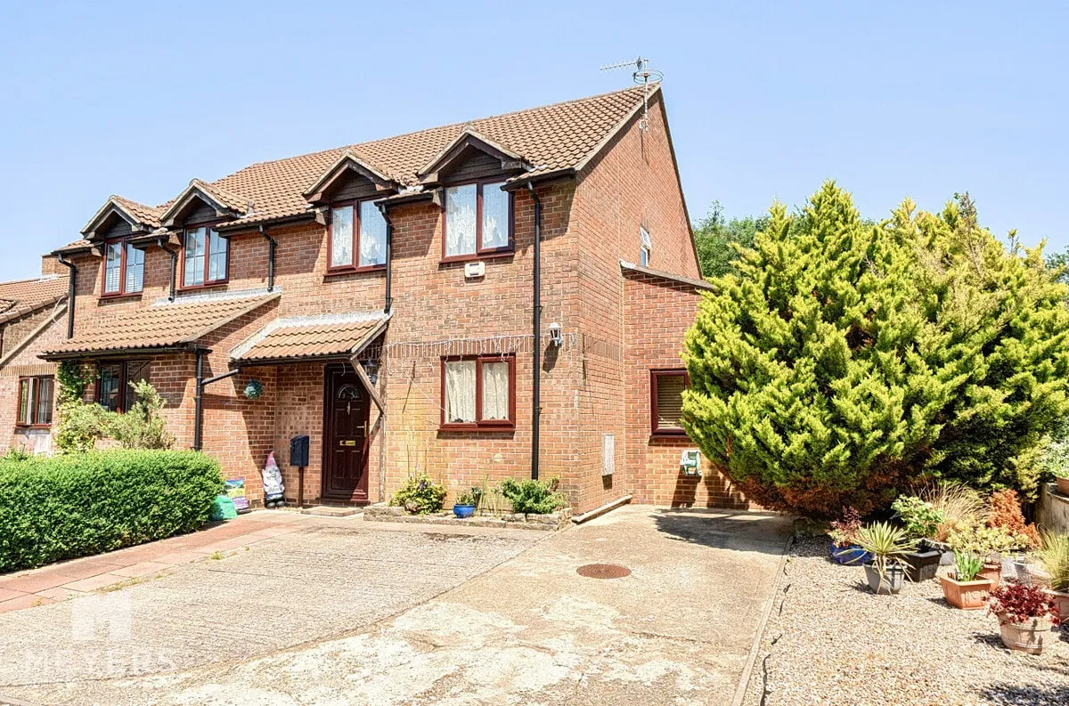 London Close, Piddlehinton, DT2, photo 2