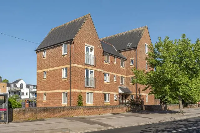 2 bed flat to rent, Oxford Road, Oxford, OX4