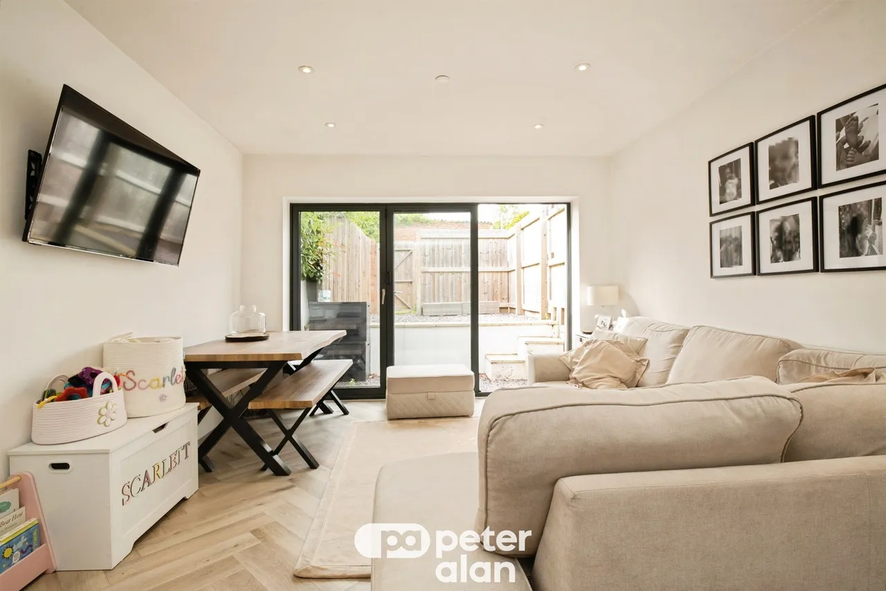 Llantrisant Street, Cardiff, CF24, photo 7