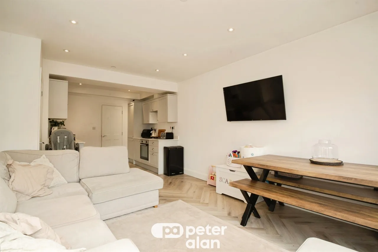 Llantrisant Street, Cardiff, CF24, photo 6