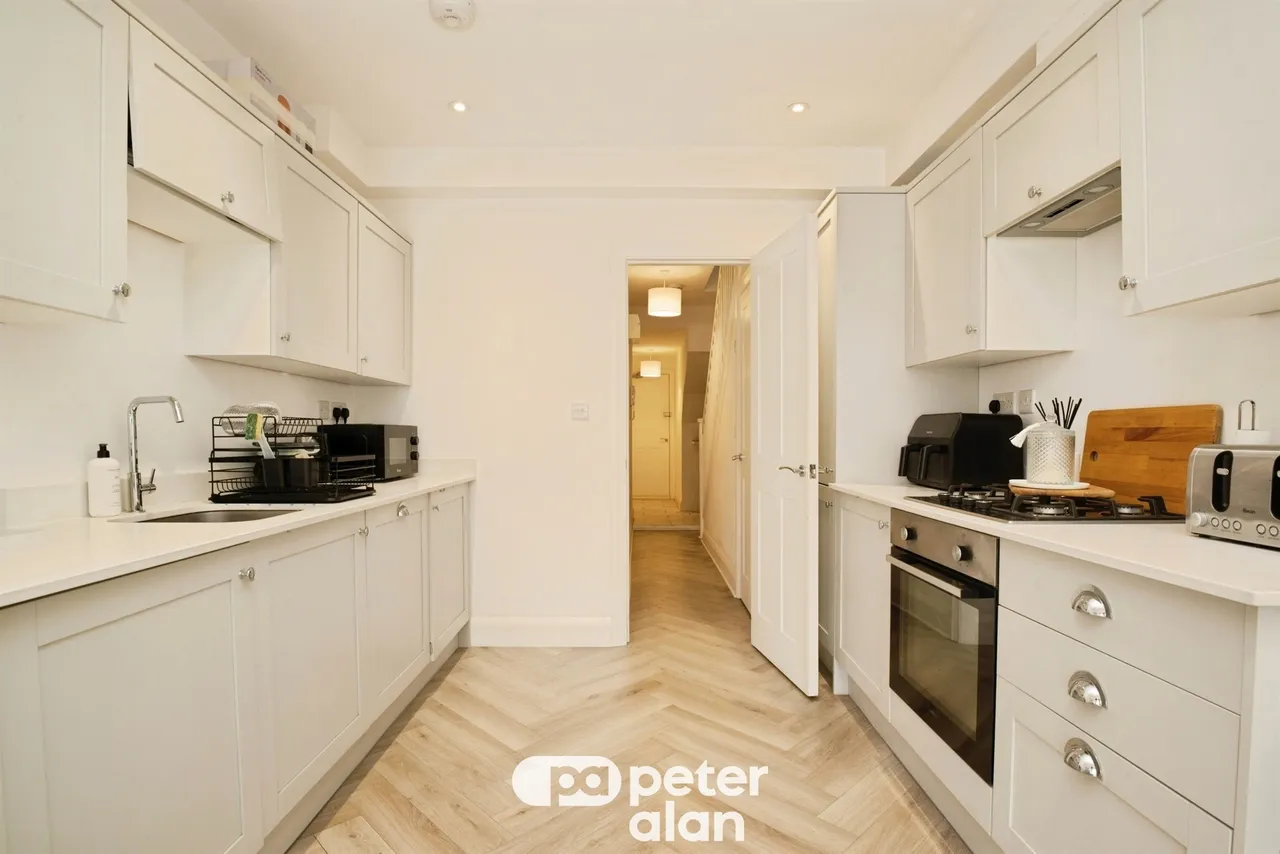 Llantrisant Street, Cardiff, CF24, photo 2