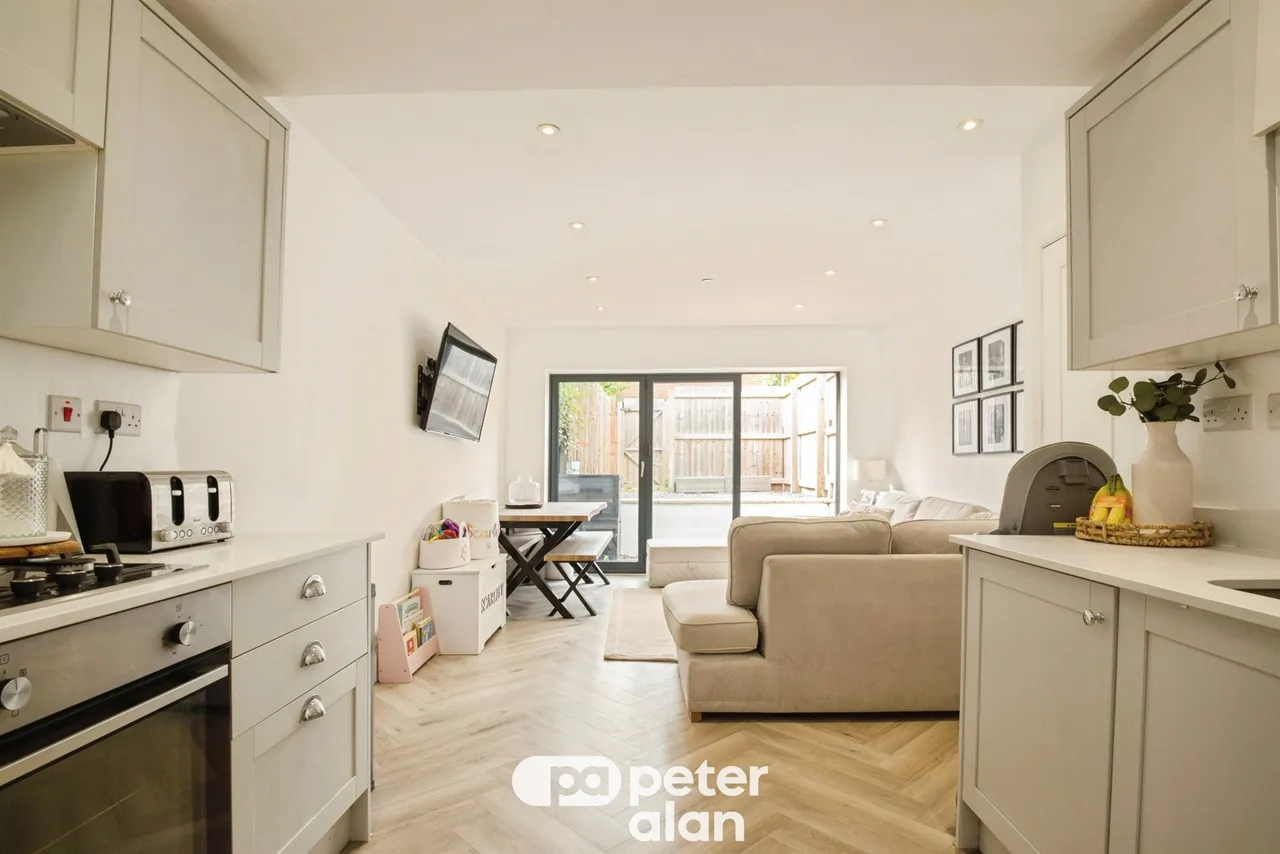 Llantrisant Street, Cardiff, CF24, photo 4