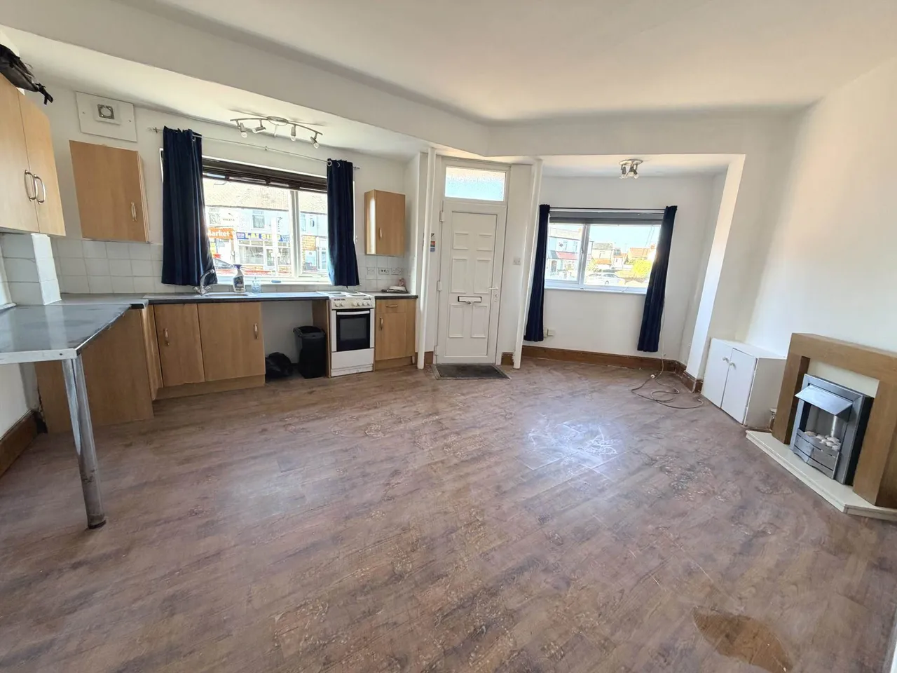 Marton Drive, Blackpool, FY4 3EU, photo 2