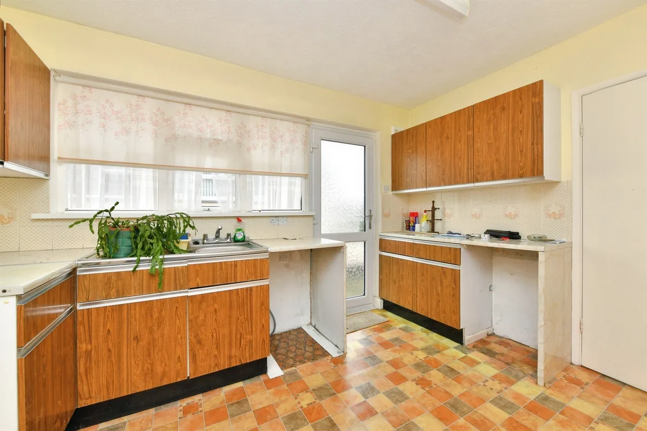 Longmeadow Road, SALTASH, photo 3
