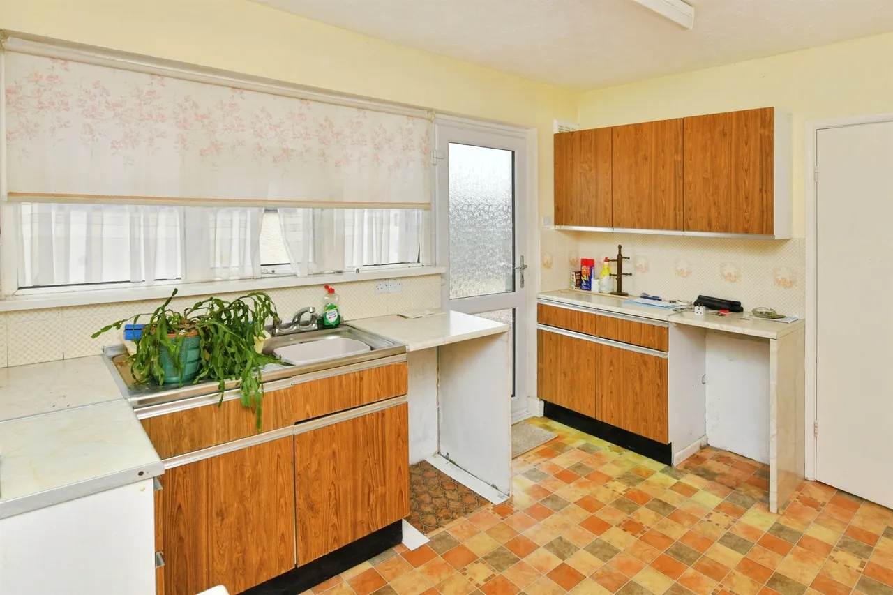 Longmeadow Road, SALTASH, photo 4