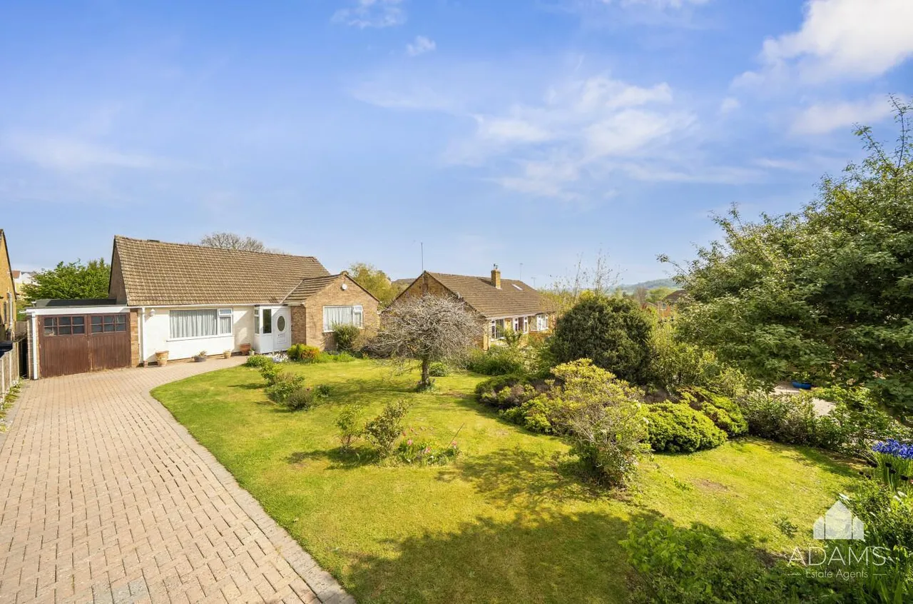 3 bed house for sale — Mercia Road, Winchcombe, Cheltenham