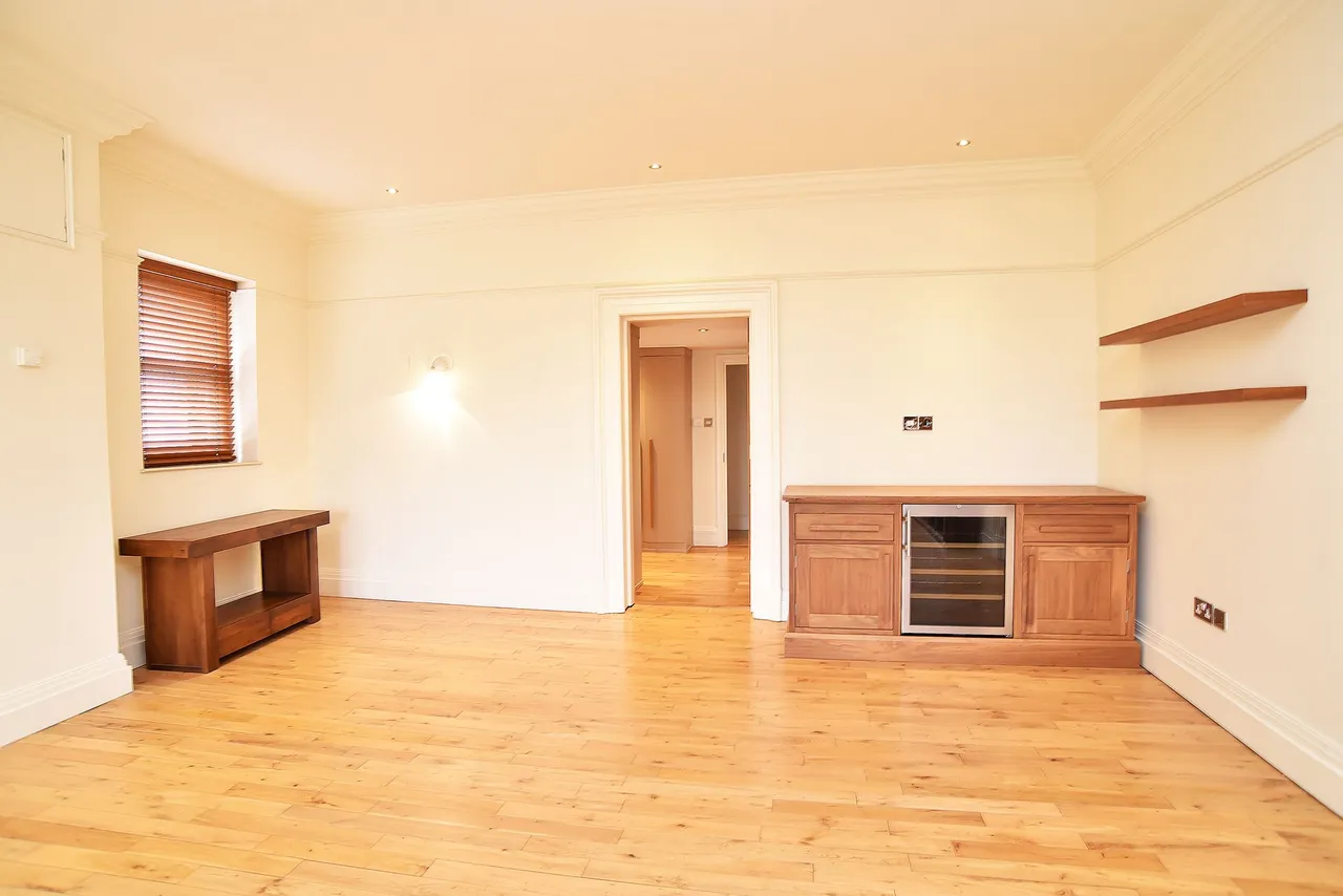 Park Parade, Harrogate, HG1, photo 6