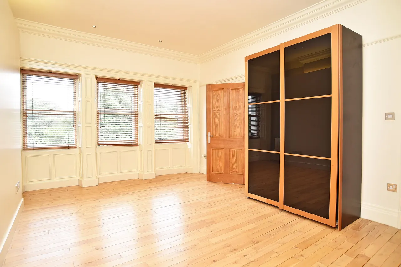 Park Parade, Harrogate, HG1, photo 9