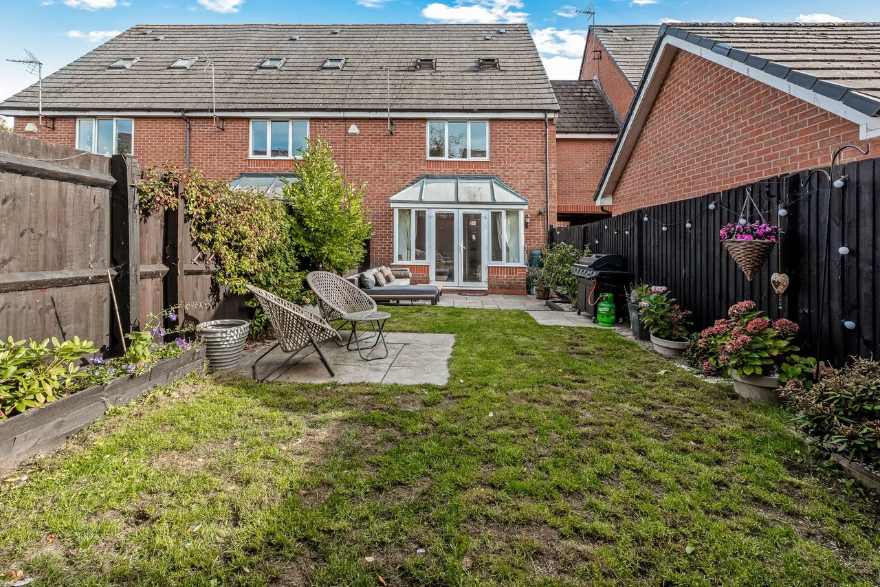 Fosse Close, Burbage, LE10, photo 22