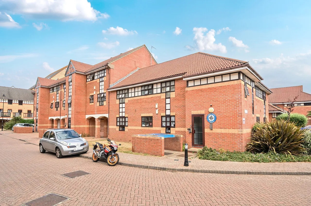 Emerald Quay, Shoreham-by-Sea, BN43, photo 12