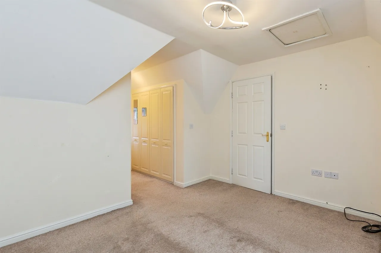 Petronel Road, Aylesbury, HP19, photo 11
