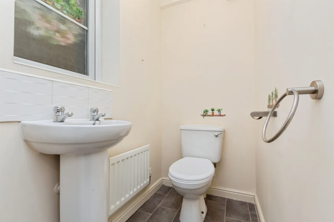 Petronel Road, Aylesbury, HP19, photo 21