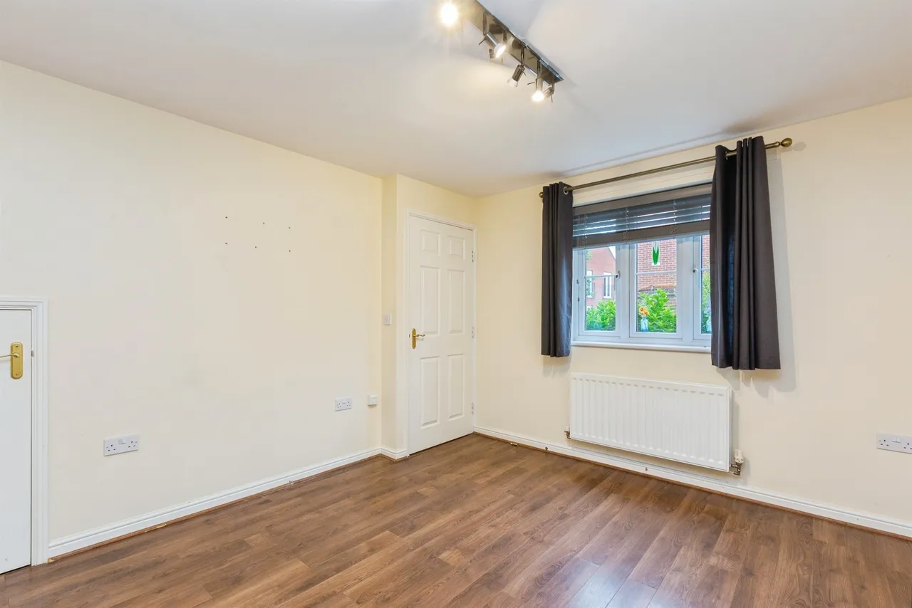 Petronel Road, Aylesbury, HP19, photo 17